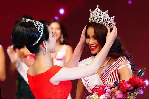 Hoa hậu Hoàn vũ Việt Nam: Chắp cánh ước mơ sắc đẹp