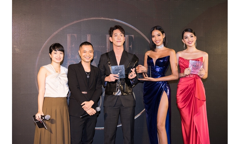 Á hậu Hoàng Thùy vinh dự nhận giải thưởng “Best Body Of The Year”