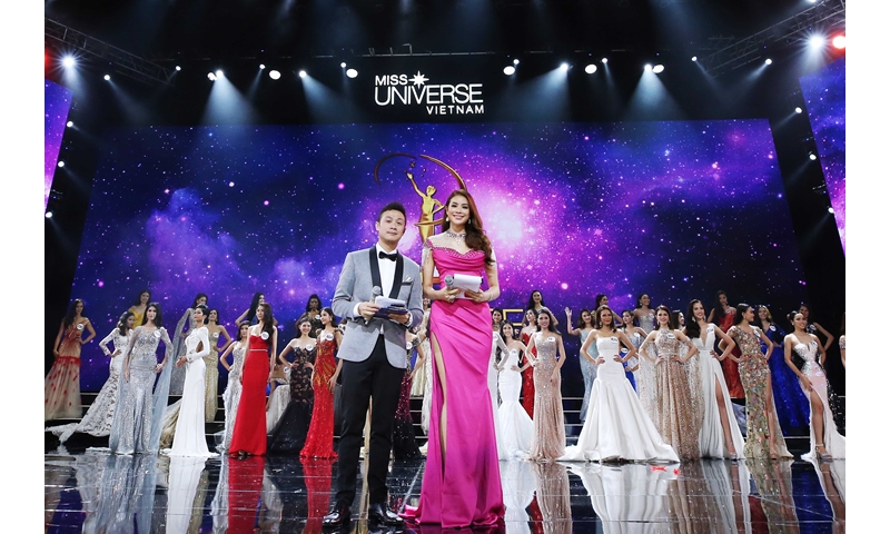 Top 45 Hoa hậu Hoàn vũ Việt Nam 2017 tỏa sáng trong đêm bán kết