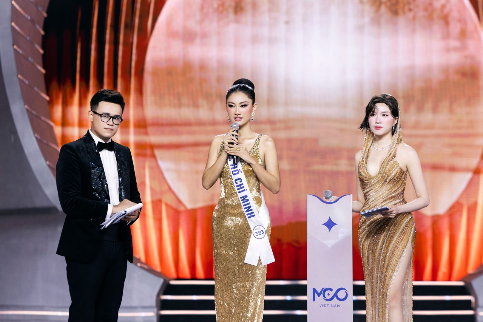 NGUYỄN HOÀNG PHƯƠNG LINH CHÍNH THỨC ĐĂNG QUANG HOA HẬU HOÀN VŨ VIỆT NAM - MISS COSMO VIETNAM 2025