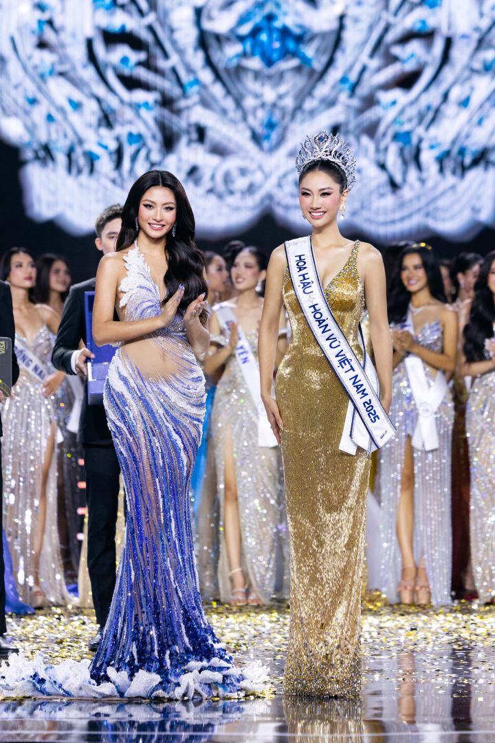 NGUYỄN HOÀNG PHƯƠNG LINH CHÍNH THỨC ĐĂNG QUANG HOA HẬU HOÀN VŨ VIỆT NAM - MISS COSMO VIETNAM 2025