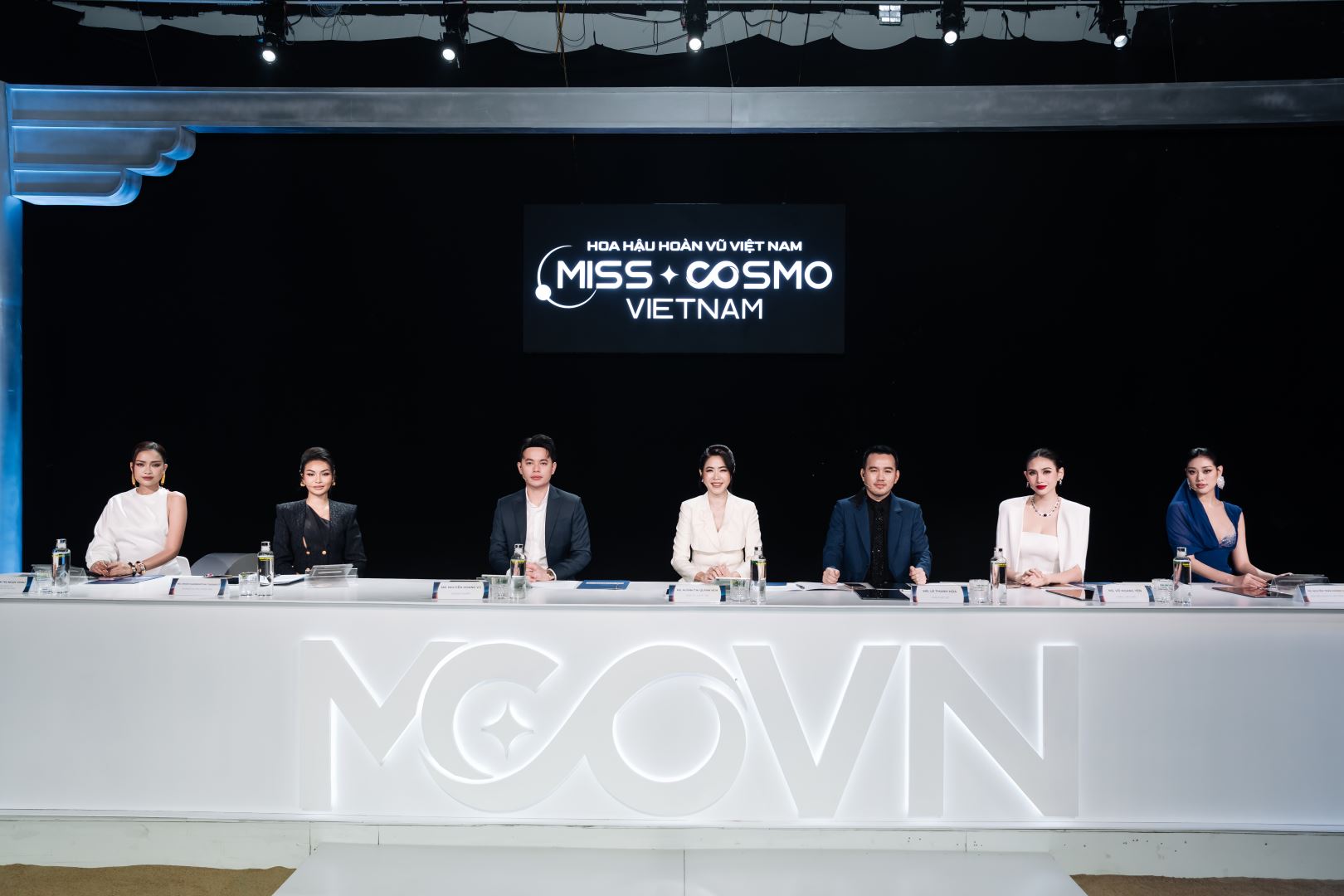 TẬP 1 COSMO CAMP CHÍNH THỨC LÊN SÓNG: LỘ DIỆN 5 THỦ LĨNH TOÀN NĂNG ĐẦU TIÊN BƯỚC VÀO HÀNH TRÌNH “SĂN TRĂNG”