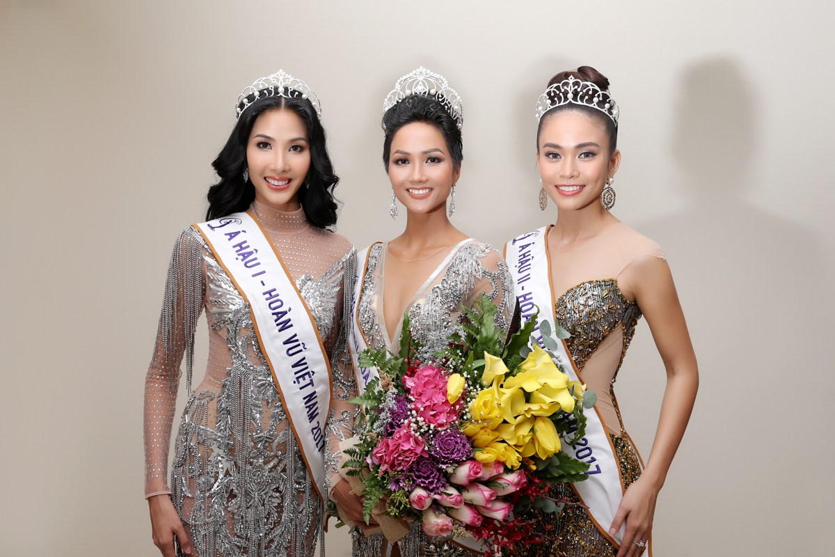 Đêm chung kết Hoa hậu Hoàn vũ Việt Nam 2017: Thăng hoa của nhan sắc đỉnh cao