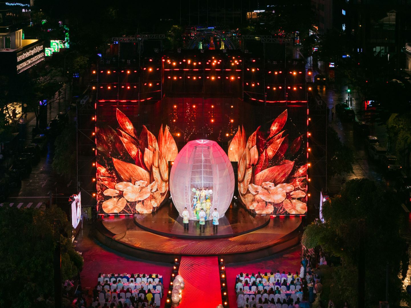 MỘT TUẦN HOẠT ĐỘNG NỔI BẬT: HOA HẬU, Á HẬU HOÀN VŨ VIỆT NAM VÀ MISS COSMO THAM GIA CÁC HOẠT ĐỘNG CỘNG ĐỒNG, LAN TỎA GIÁ TRỊ TÍCH CỰC ĐẾN VỚI XÃ HỘI