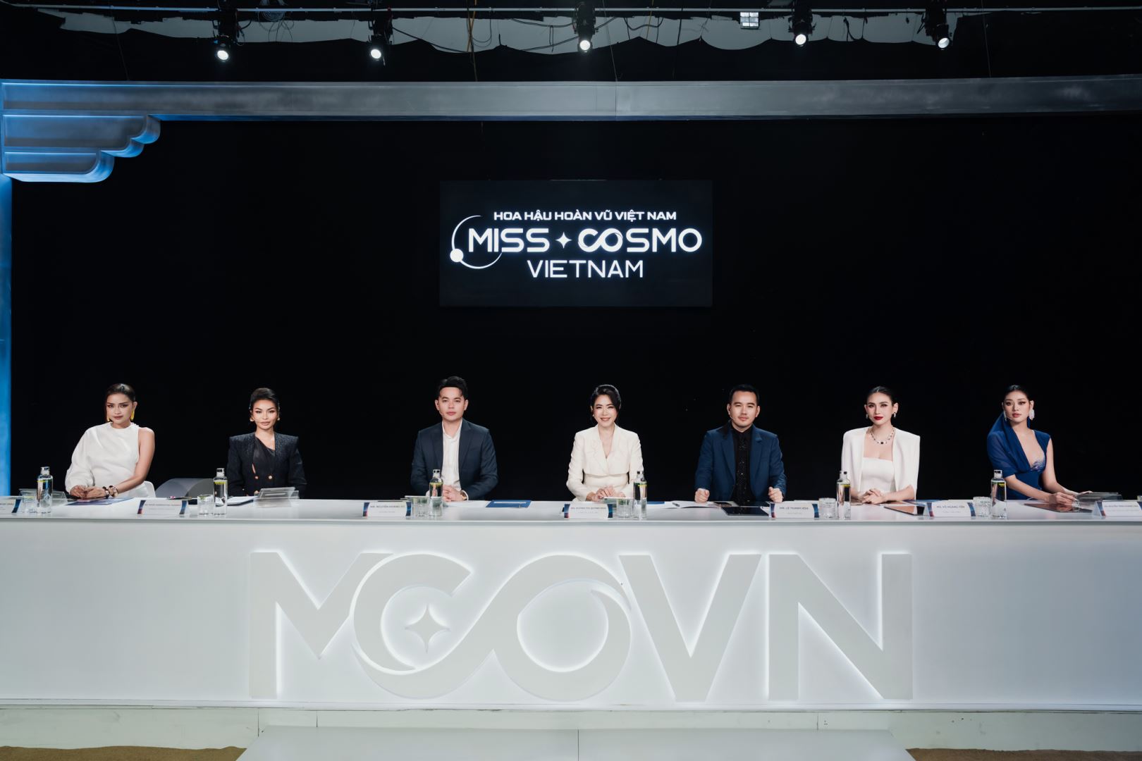 SƠ KHẢO HOA HẬU HOÀN VŨ VIỆT NAM - MISS COSMO VIETNAM 2025: NHIỀU THÍ SINH NỔI BẬT VÀ ĐÃ CÓ DANH HIỆU GHI DANH