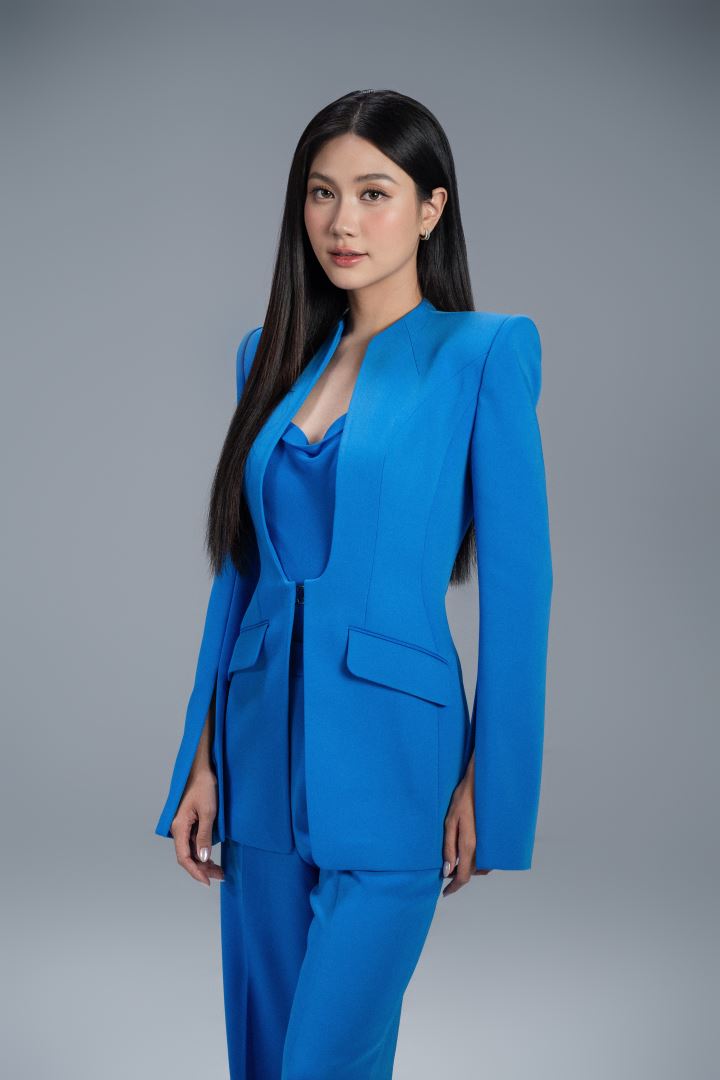 HOA HẬU PHƯƠNG LINH ‘XUYÊN KHÔNG’ TRONG HÌNH HIỆU ROAD TO MISS COSMO 2025, HƯỚNG ĐẾN DẤU MỐC 100 NĂM QUỐC KHÁNH VIỆT NAM