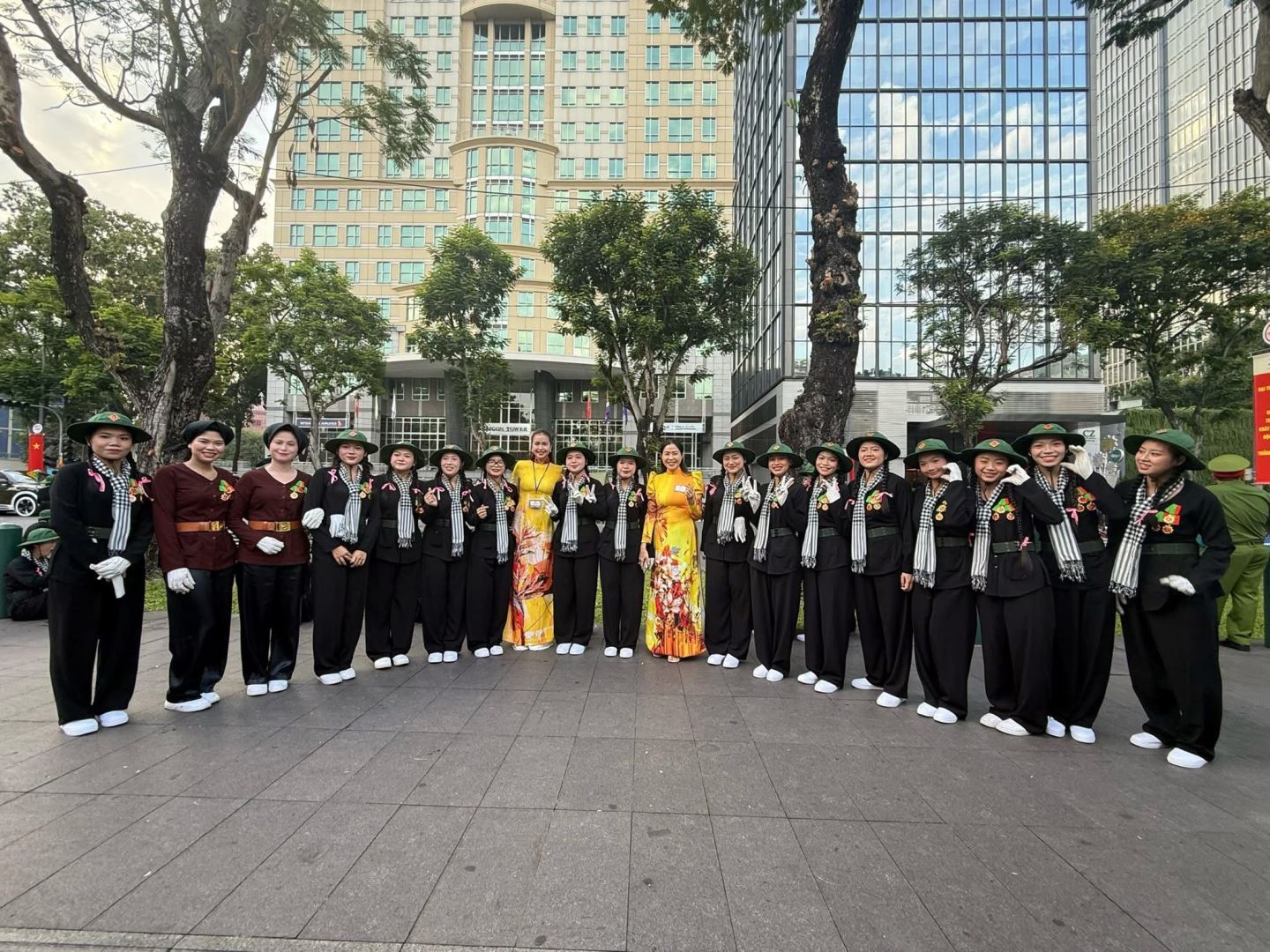 HOA HẬU HOÀN VŨ VIỆT NAM TỰ HÀO GÓP PHẦN LAN TỎA GIÁ TRỊ LỊCH SỬ VÀ TINH THẦN DÂN TỘC NHÂN KỶ NIỆM 50 NĂM NGÀY GIẢI PHÓNG MIỀN NAM, THỐNG NHẤT ĐẤT NƯỚC