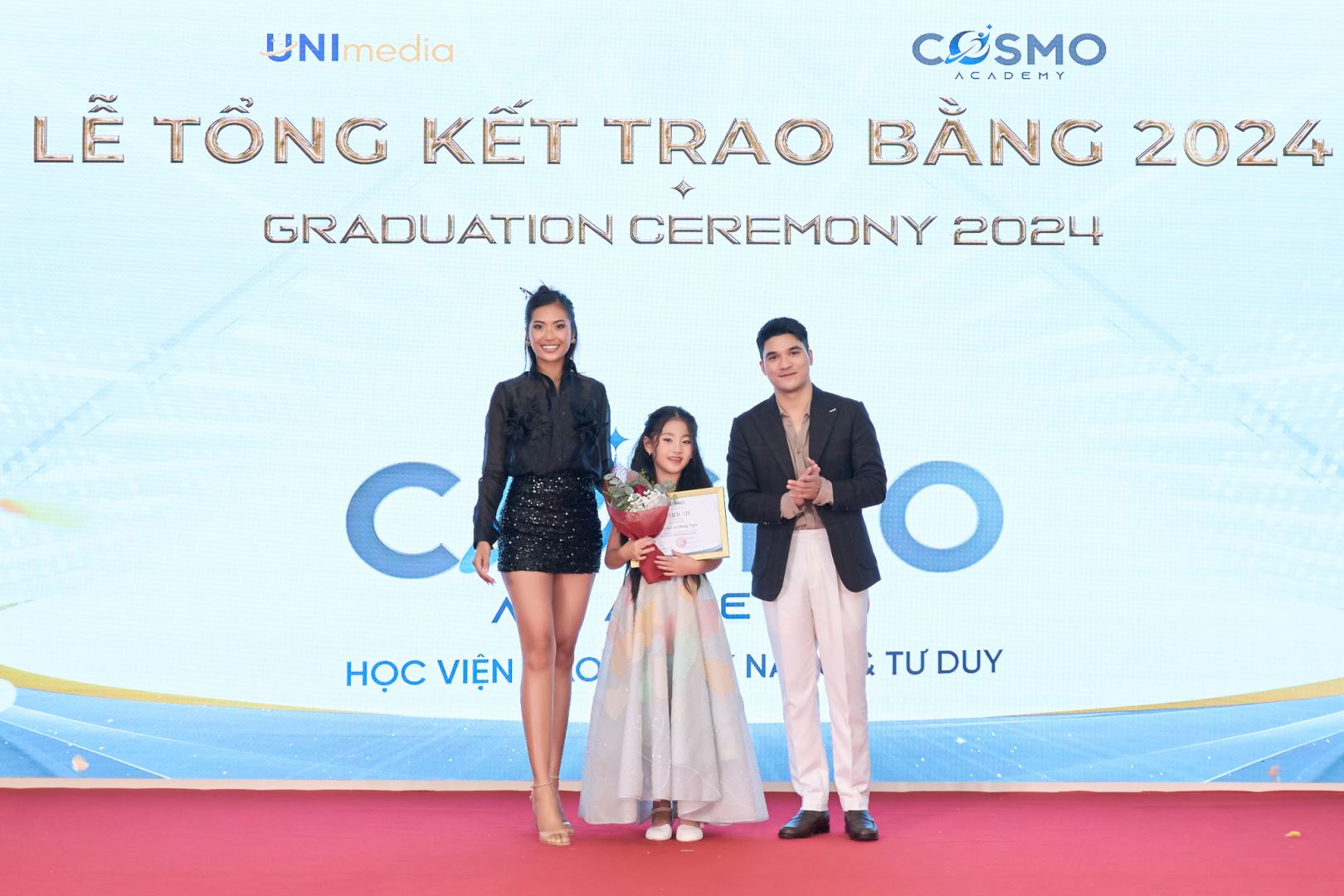 LỄ TỔNG KẾT TRAO BẰNG 2024: MỐC SON ĐÁNH DẤU HÀNH TRÌNH TRƯỞNG THÀNH CỦA CÁC TÀI NĂNG NHÍ ĐẾN TỪ COSMO ACADEMY